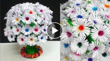 Paper flowers Guldasta made with Empty Plastic bottles