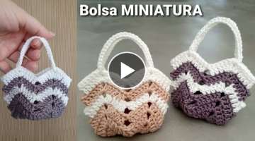 Bolsa de crochÃª miniatura - MODELO FAMOSO